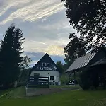 Szmerkowa Chatynka Z Kominkiem I Jacuzzi W Karkonoszach Lubawka
