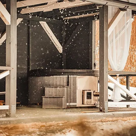 Szmerkowa Chatynka Z Kominkiem I Jacuzzi W Karkonoszach *