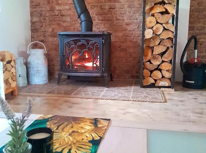 Szmerkowa Chatynka Z Kominkiem I Jacuzzi W Karkonoszach